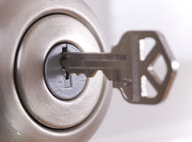 deadbolt lock